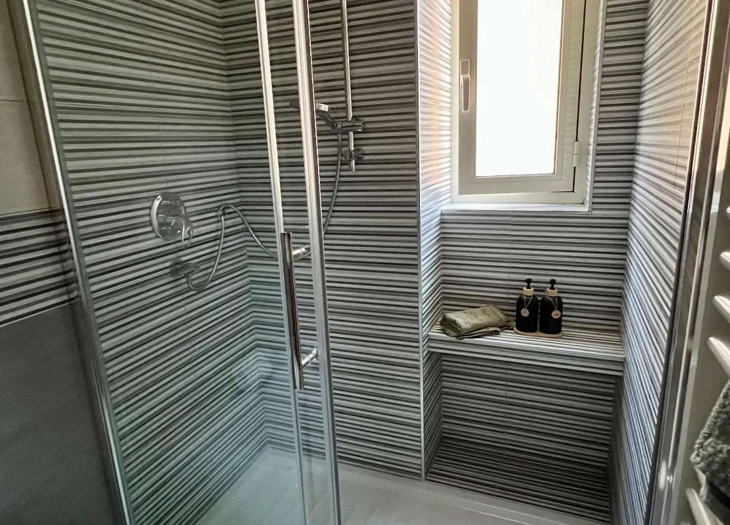 Archouse - Elegant Apartment A 10 Min Dal Colosseo Řím